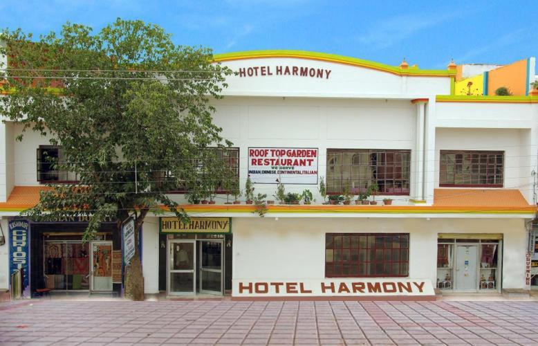 Hotel Harmony Khajurāho Esterno foto